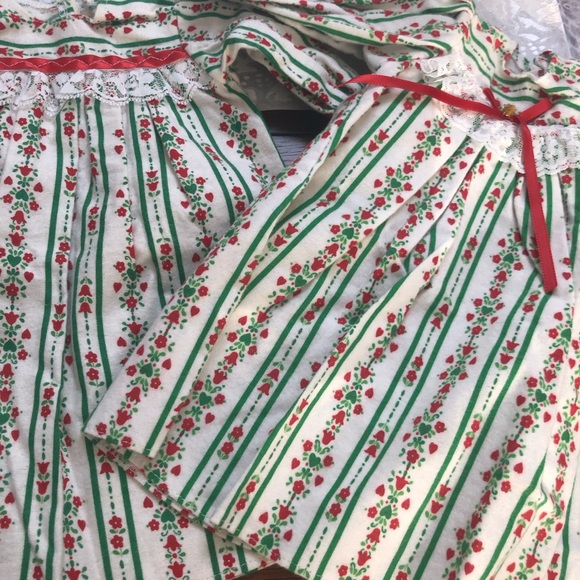 2 Xmas nightgown - Picture 4 of 6